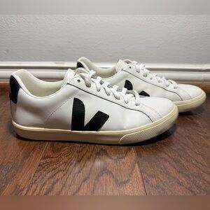 Veja Esplar White Sneakers with Black Logo